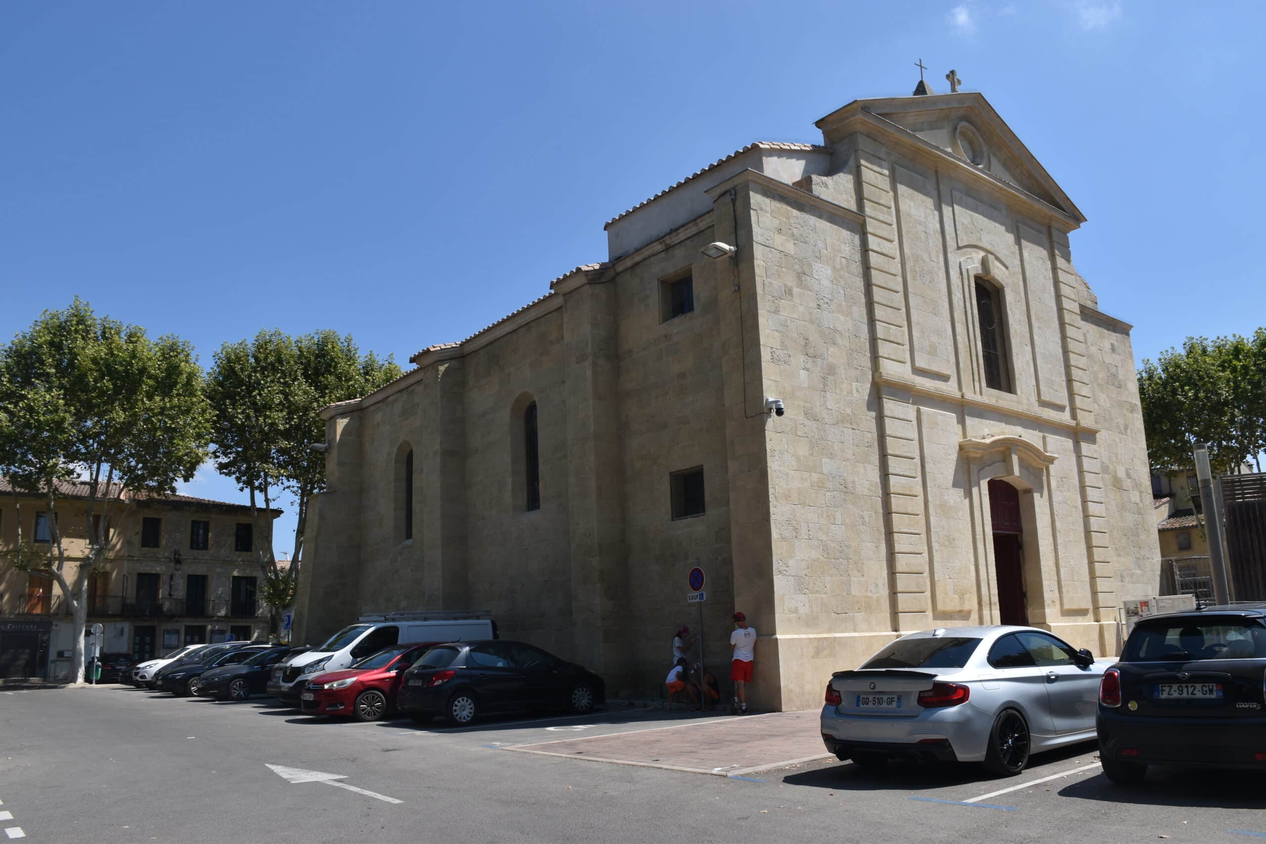 Eglise - Façade nord depuis la place2